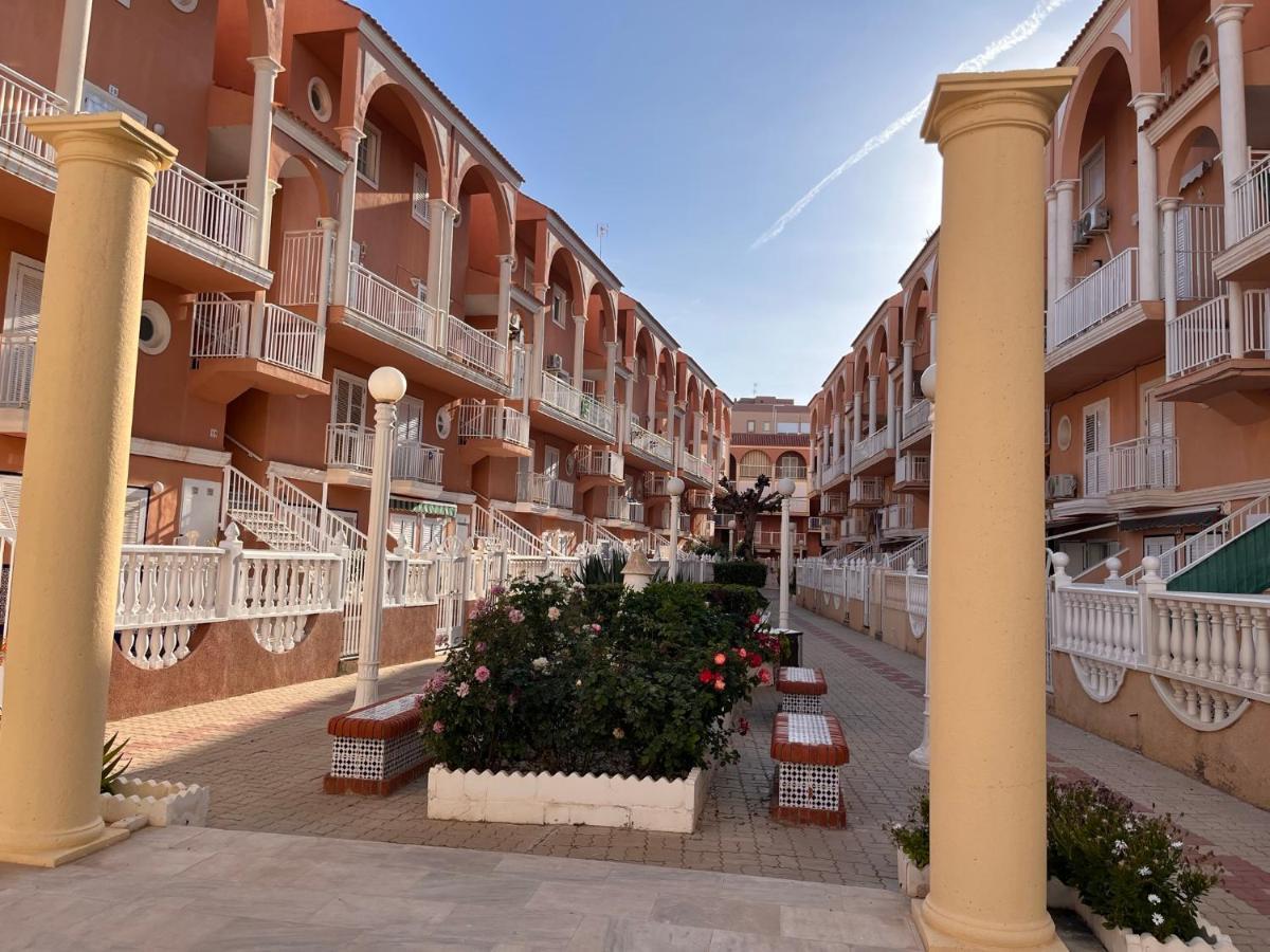 Apj Emperadores Apartment With Swimming Pool, 100 M From Beach La Mata Ла Мата Екстериор снимка